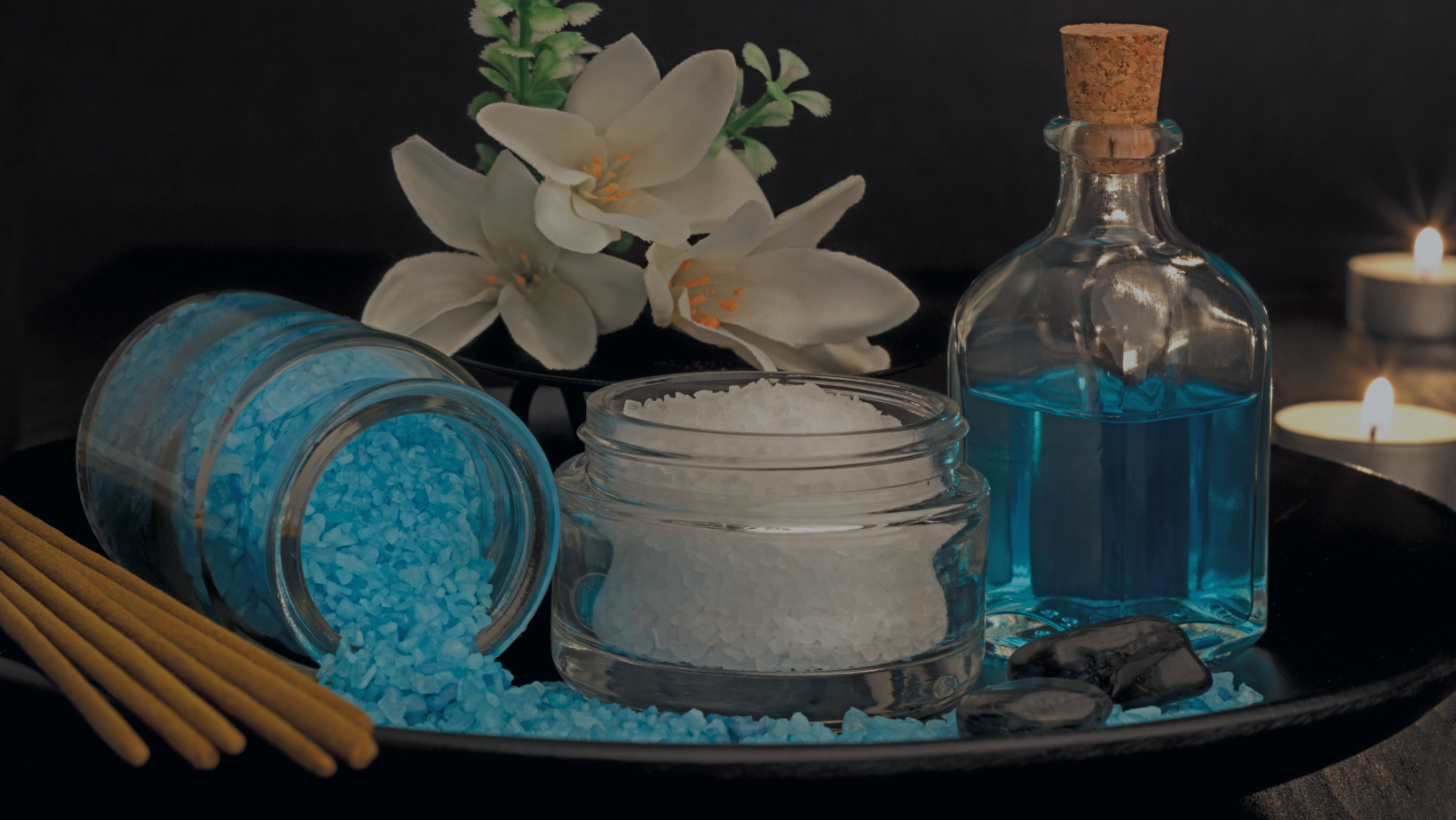 Discover luxurious spa sets at Aurum Decor Dubai. Experience relaxation with premium-quality products designed to create your personal spa sanctuary.